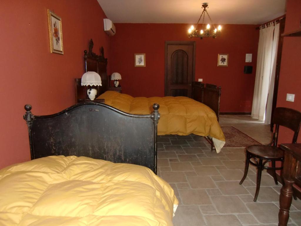 Contea Di Wagner Hotel Ramacca Esterno foto
