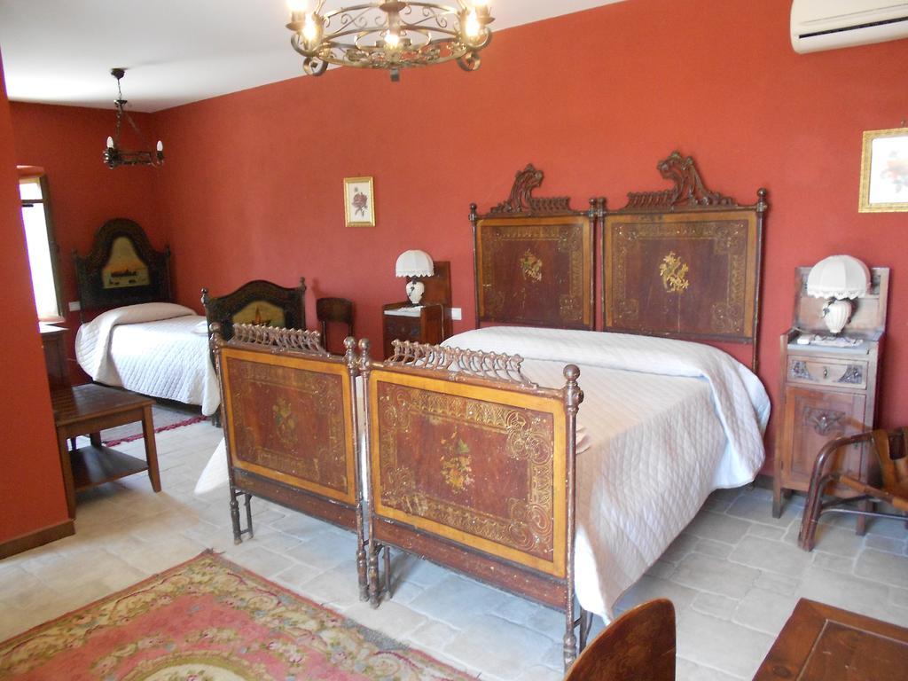 Contea Di Wagner Hotel Ramacca Camera foto